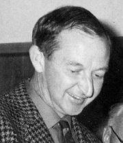 <b>Tony Batley</b> at the 1968 NZAA conference in Whanganui - 180px-Batley